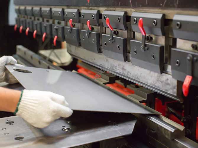 sheet,metal,bending,in,factory