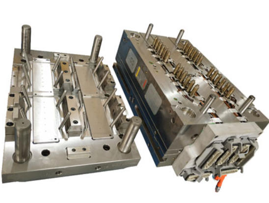 Cold Runner Injection Molding Services3