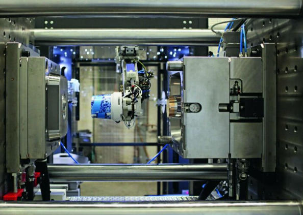 In Mold Labeling (IML) Services2