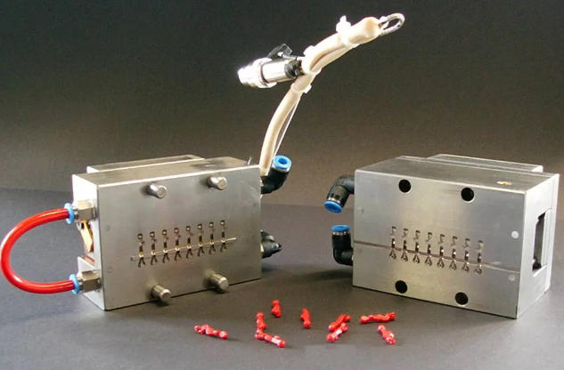 Micro Injection Molding Services2